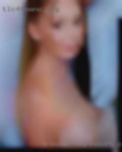 A woman i can in Waynesboro, Pennsylvania fuck infront of my wife.