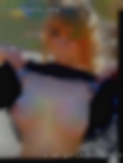 I am looking for a friend with girls bending over benefits.
